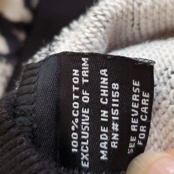 525 America Snakeskin Printed Cropped Sweatshirt - Picture 8 of 8